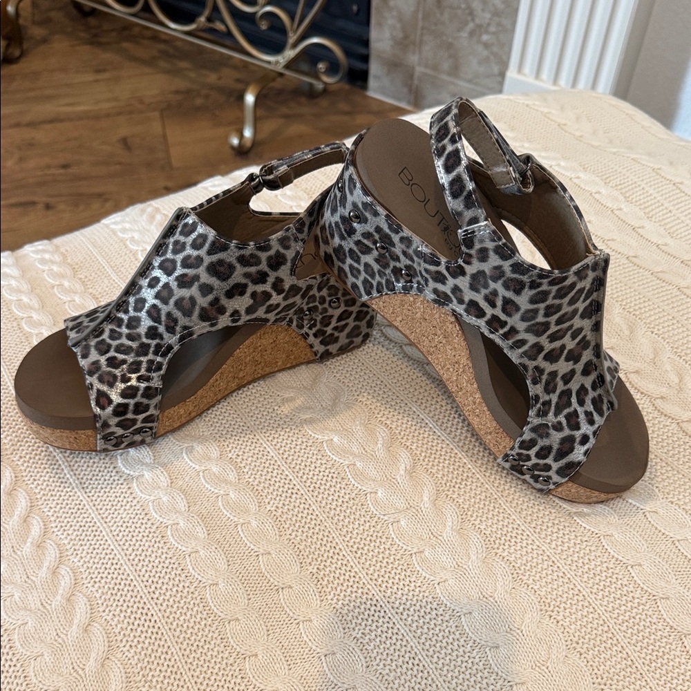Boutique Corky’s Carley Wedge Sandals NWOT